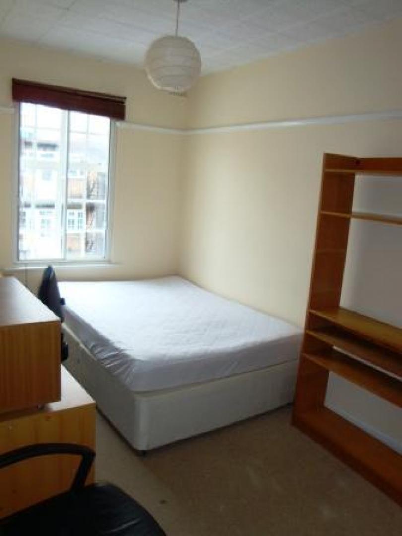 			3 Bedroom, 1 bath, 1 reception Flat			 Finchley Road, FINCHLEY ROAD